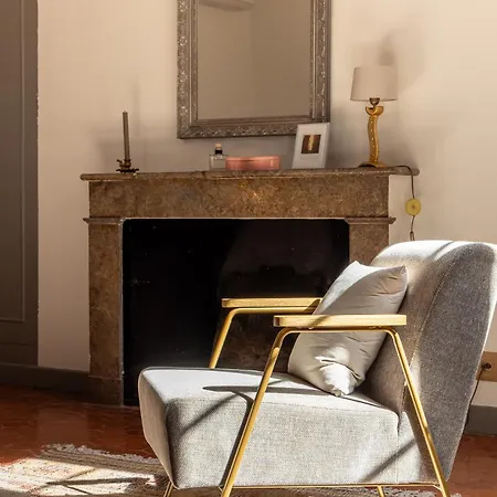 게스트하우스 Le Prieure Notre-dame Montfrin