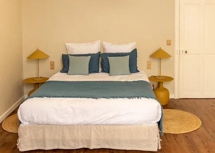 Le Prieure Notre-dame Gasthof Montfrin