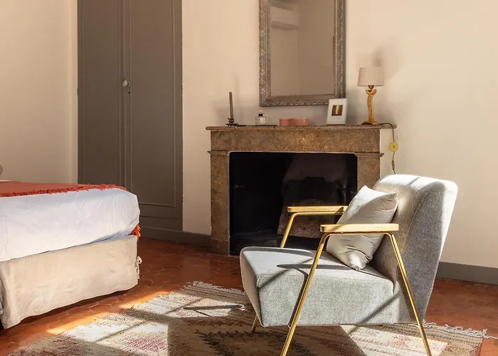 Le Prieure Notre-dame Montfrin